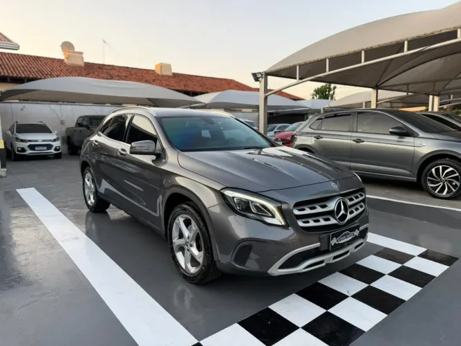 Mercedes-Benz GLA-200 GLA 200 Night 1.6. TB 16V Flex Aut. 2019
