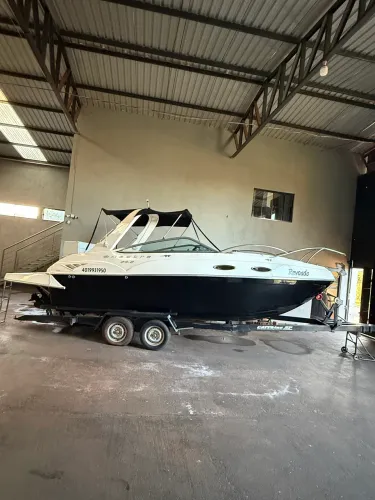 Vendo ou troco lancha Mestra 25.2 motor Mercury carreta rodoviária com som 