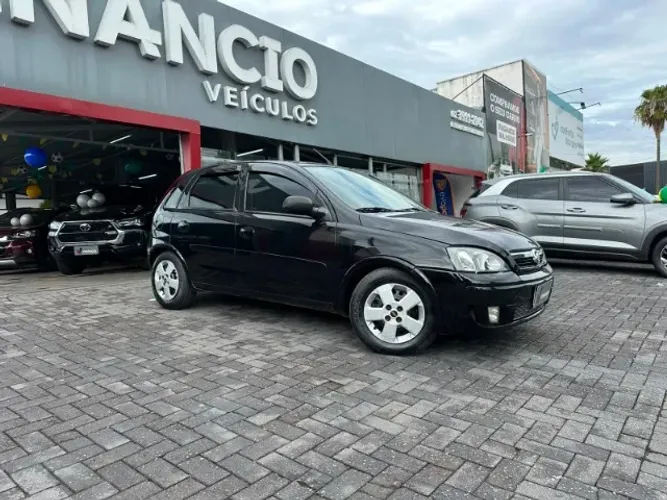 Chevrolet Corsa Hat. Premium 1.4 8V Econoflex 5P 2010