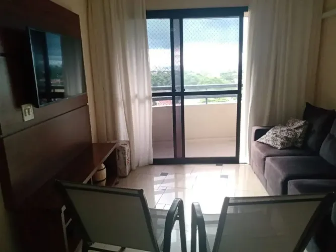 Vendo apartamento com 93 metros quadrados com 3 quartos, sendo 1 suíte, no Bosque dos Euca