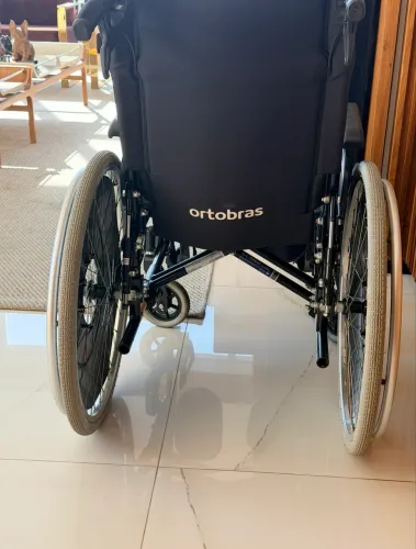 Cadeira de Rodas Ortobras Reclinável - Excelente Esta