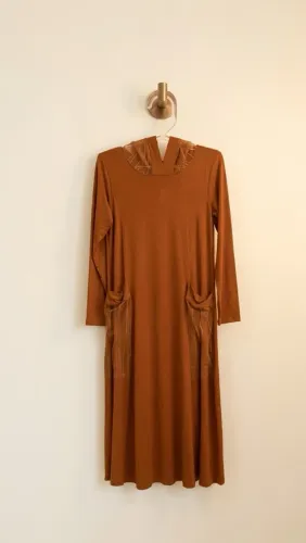 Vestido Midi com Capuz Alpes Terracota M Malha Premium Viscose