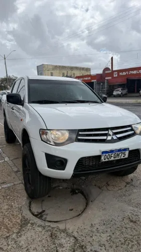 Mitsubishi L200 Triton GLX 3.2 CD TB Int.diesel MEC 2013