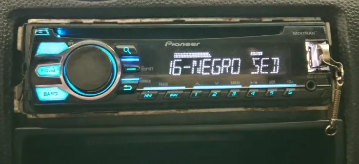 Vendo pioneer mixtrax DEH 1780UB