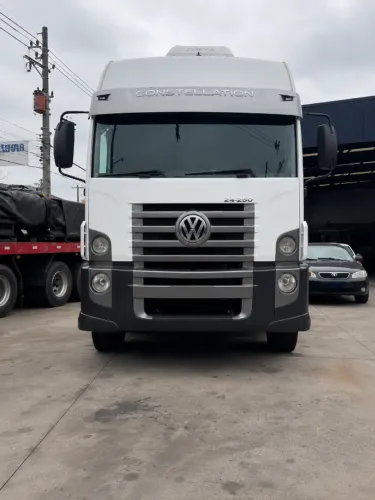 VW Constellation 24.250 2012 | 4º Eixo | R$ 250.000