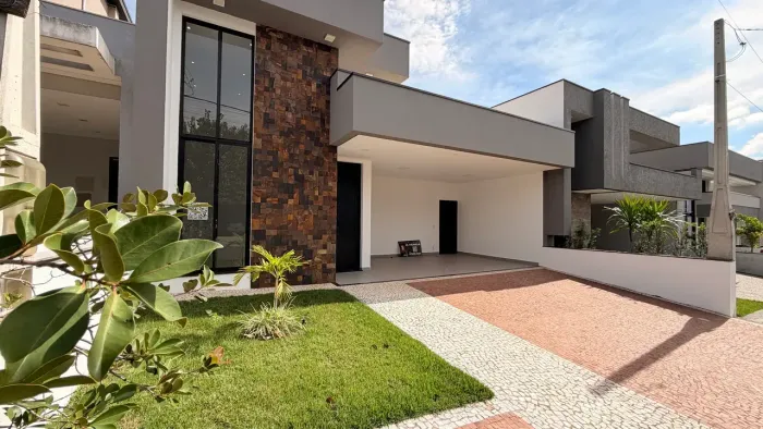 Casa térrea à venda com 3 suítes e 5 banheiros no condomínio Jardim do Jatobá em Hortolând