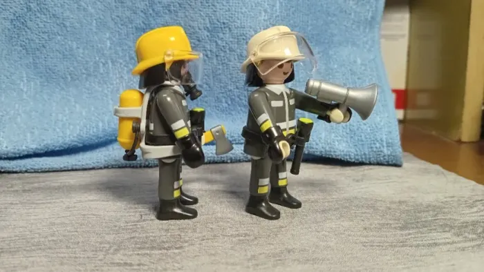 PLAYMOBIL BOMBEIRO E O CHEFE - COLECIONE.