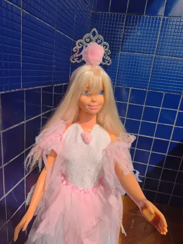 Boneca Barbie de 1 metro