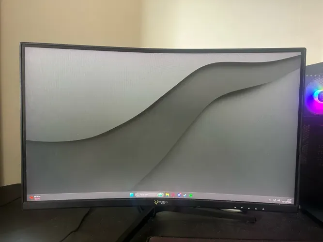 Monitor 240hz 27 Pol Husky Blizzard