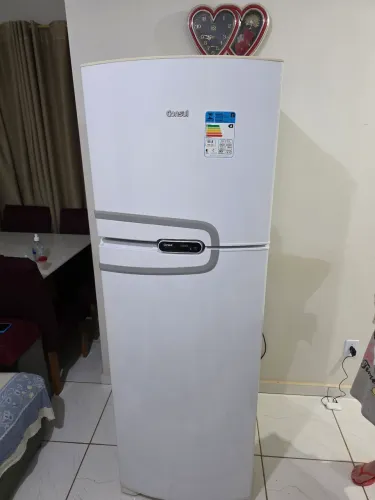 Vendo Geladeira Consul Frost free