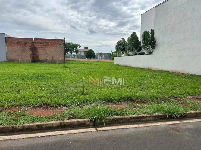Terreno à venda, 250 m² por R$ 350.000 - Parque Olívio Franceschini - Hortolândia/SP