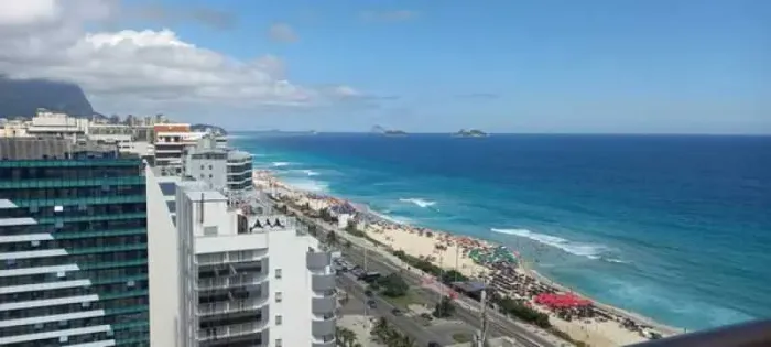 Vendo Cobertura Reformada com Vistao Mar livre, Sol da Manhã na Barra da Tijuca