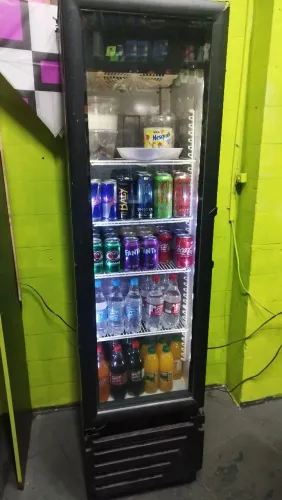 Vendo Freezer vertical funcionando 100%