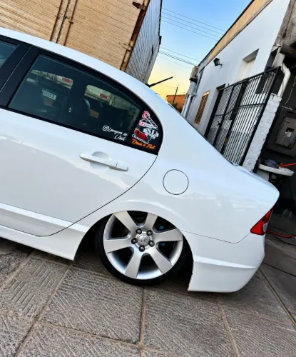 Jg rodas santa fé aro 18