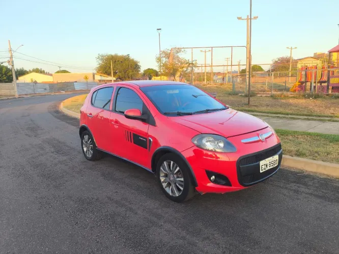 Fiat Palio Sporting 1.6 Flex 16V 5P 2014