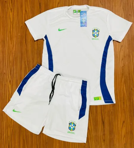 Camisas e conjuntos em Dry FIT . 