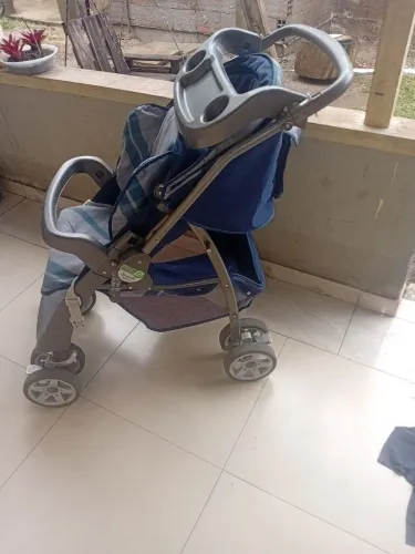 Vende carrinho bem novinho