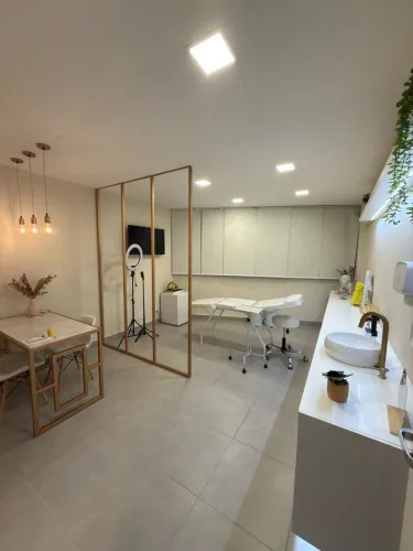 Sala para sublocação por hora ou período