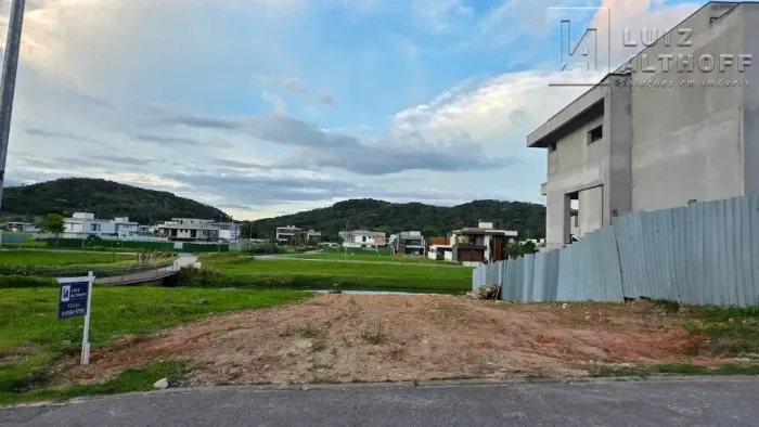 Lote fundos para lago no condomínio Reserva Da Pedra - Pedra Branca, Palhoça/SC
