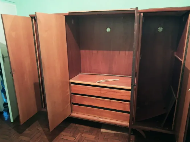 Armário guarda roupa