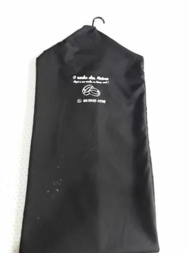 Capas Protetoras para Roupas