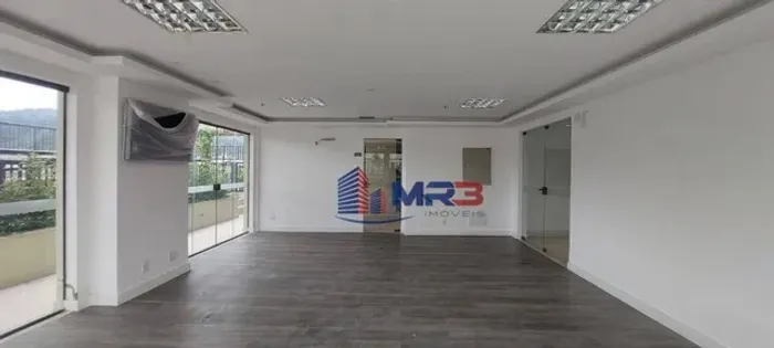 Sala para venda na Freguesia com 27m²