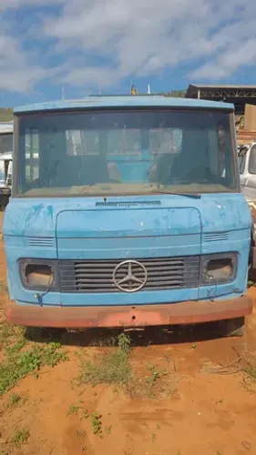 Cabine de caminhão Mercedes 608
