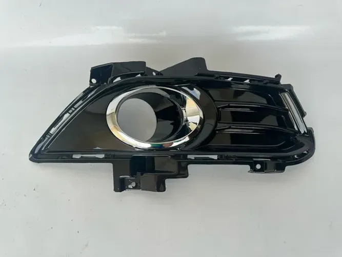 Grade Direita Farol de Milha Ford Fusion 2013 2014 2015 2016