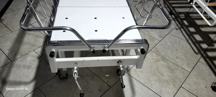 Cama manual 2 manivelas