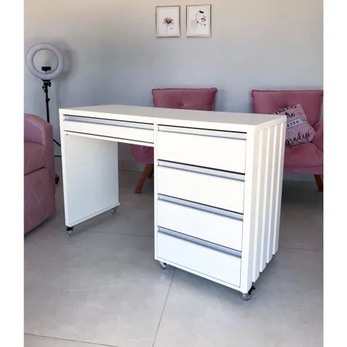 Mesa manicure em MDF
