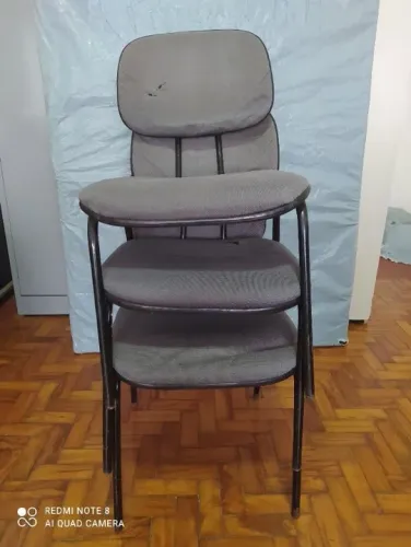 Cadeira Assento/Encosto/Base Fixa 