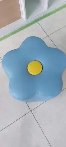 Puff Flor Azul - Ideal para lojas e consultórios