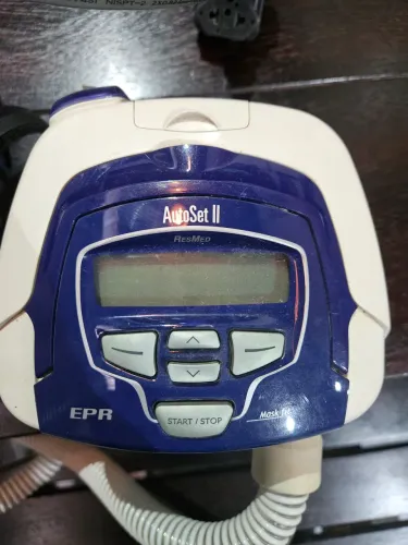 CPAP Resmed Autoset II com 2 máscaras novas