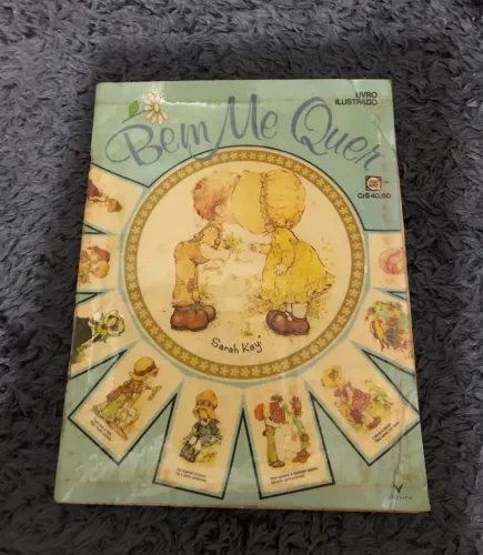 Álbum de Figurinhas - Livro Ilustrado Bem Me Quer - Sarah Kay