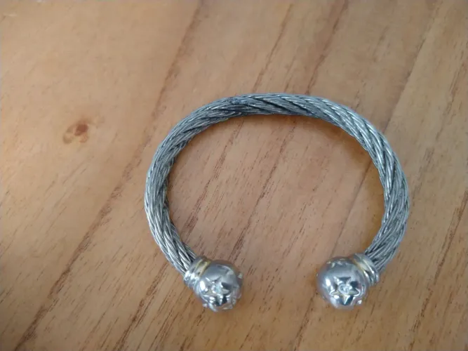 Pulseira de Metal Prateado