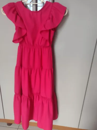 Vestido infantil rosa com babados