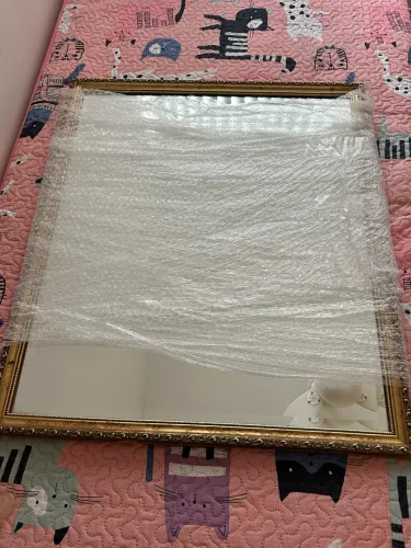 Espelho vintage recuperado com mais de 50 anos.