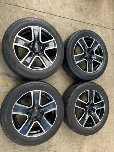 Rodas aro 17 Jeep Compass , renegade e Fiat toro + pneus seminovos 