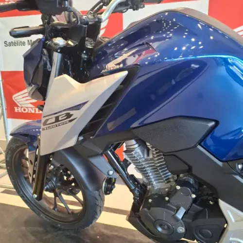 CB 300F TWISTER ABS 2026 EMPLACADA