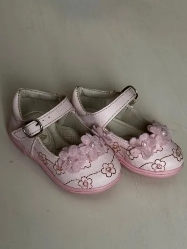 sapato feninino tam 17 bebe com detalhes cor rosa