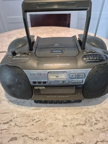 Mini System Aiwa Surround Importado e Raro. Necessita revisar CD