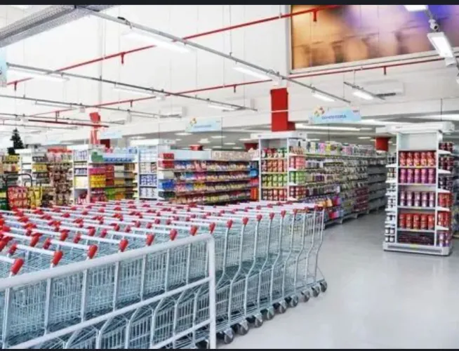 Carrinhos de compras para supermercado e comércio