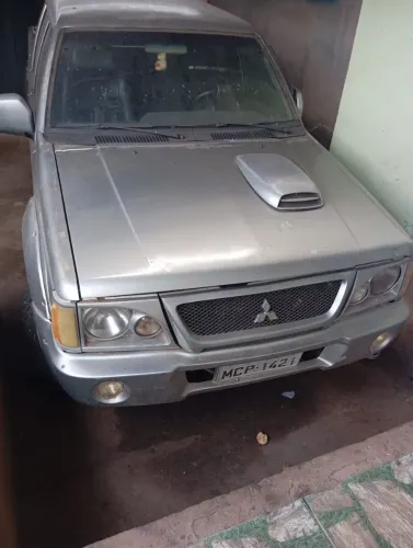 Mitsubishi L200 GLS 2.5 4X4 CD Diesel 2003