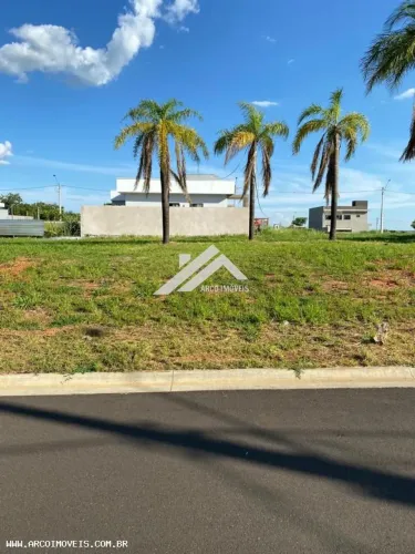 Terreno em Condomínio para Venda em Presidente Prudente, Royal Park