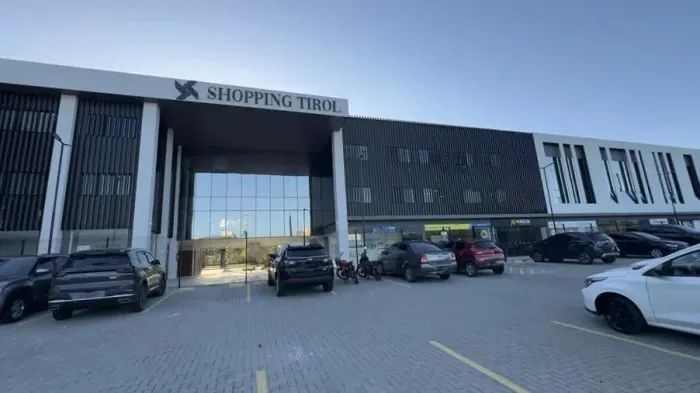 P.COMERCIAL para alugar na cidade de EUSEBIO-CE