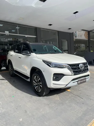 Toyota Hilux SW4 SRX 4X4 2.8 TDI 16V Dies. Aut. 2022