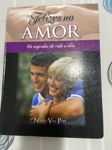 Livro Felizes no amor