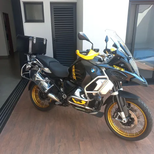 1250 Adventure 40 anos 7.400km