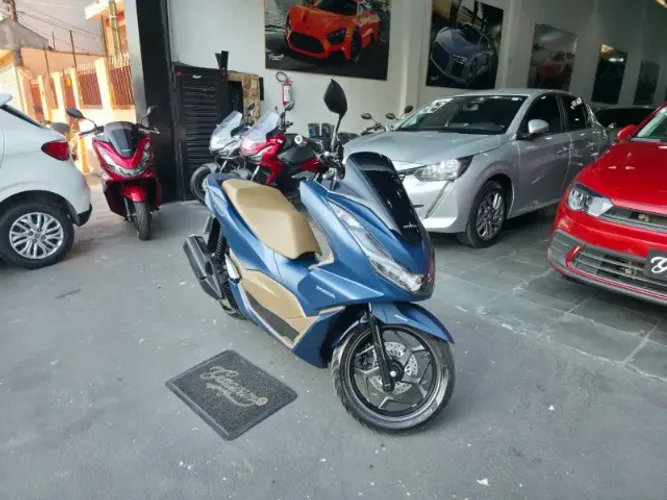 Honda PCX 160 DLX 2024