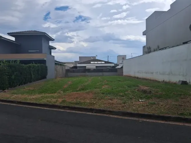 Terreno Cond. Gaivota 1 | Região Damhas